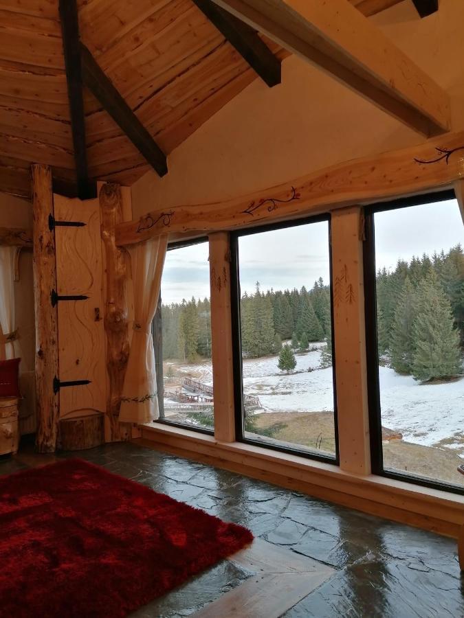 Вилла Casuta Con Фундата Экстерьер фото